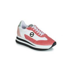 Buty No Name FLEX. Różowe trampki i tenisówki damskie marki No Name, bez wzorów, bez zapięcia. Za 479,00 zł.