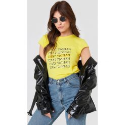 NA-KD T-shirt That Woman - Yellow. Żółte t-shirty damskie NA-KD, z nadrukiem. Za 72,95 zł.