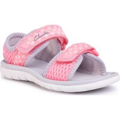 Sandały CLARKS - Surfing Tide T 261493686 Pink Combi. Różowe sandały dziewczęce Clarks, z tworzywa sztucznego, bez zapięcia. Za 119,00 zł.