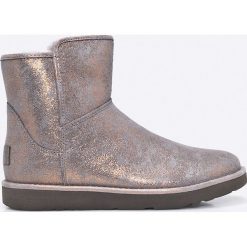 UGG - Botki W Abree Mini Stardust. Szare botki damskie na obcasie marki Ugg, z materiału. W wyprzedaży za 689,90 zł.