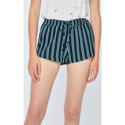 Tally Weijl - Szorty. Niebieskie szorty damskie marki TALLY WEIJL, z wiskozy, casualowe. W wyprzedaży za 24,90 zł.