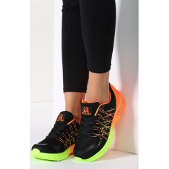 Czarne Buty Sportowe Zalij. Czarne buty sportowe damskie marki Inny, z nadrukiem, sportowe. Za 89,99 zł.