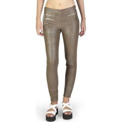 Guess legginsy damskie L brązowy. Pomarańczowe jeansy damskie Guess, l. W wyprzedaży za 220,00 zł.