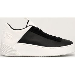 Levi's - Buty. Czarne buty sportowe damskie Levi's®, z gumy. W wyprzedaży za 319,90 zł.