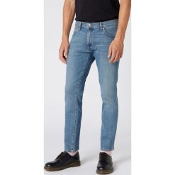 Wrangler Larston Dżinsy Niebieski. Niebieskie jeansy męskie Wrangler, bez wzorów. Za 395,95 zł.