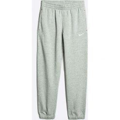 Joggery męskie: Nike Kids – Spodnie dziecięce 122-166 cm