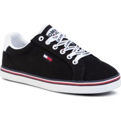 Tenisówki TOMMY JEANS - Essential Lace Up Sneaker EN0EN00786 Black BDS. Czarne półbuty damskie Tommy Jeans, bez wzorów, z jeansu, bez zapięcia. Za 269,00 zł.