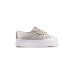 Buty Superga 2790 Satinw 903 Cream Gold. Żółte trampki i tenisówki damskie Superga, bez wzorów, bez zapięcia. Za 202,24 zł.