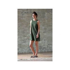 Sukienka NAGOYA khaki. Białe sukienki dzianinowe LOUS, na co dzień, na lato, z dekoltem na plecach. Za 250,00 zł.