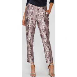 Scotch & Soda - Spodnie. Szare spodnie damskie Scotch & Soda, m, z poliesteru. W wyprzedaży za 339,90 zł.