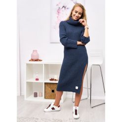 Sukienka Cara Kolor Blue ONESIZE. Czarne sukienki damskie LIGARI, uniwersalny, w paski, z bawełny, eleganckie, z długim rękawem, długie, bez kaptura. Za 159,00 zł.