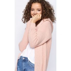 Różowy Kardigan Romantic Atmosphere. Różowe bez kategorii Born2be, uniwersalny. Za 79,99 zł.