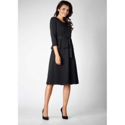 Czarny Stylowy Komplet Bluzka z Paskiem i Rozkloszowana Spódnica. Czarne spódnice wieczorowe Molly.pl, l, w paski, midi, oversize. Za 133,90 zł.