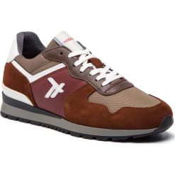 Sneakersy TOGOSHI - TG-12-02-000067 687. Pomarańczowe sneakersy męskie marki Togoshi, na co dzień, bez wzorów, ze skóry, bez zapięcia. Za 579,00 zł.