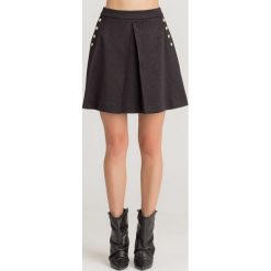SPÓDNICA Versace Jeans Couture. Czarne spódniczki damskie Versace Jeans Couture, na imprezę, z haftami, z jeansu, mini. Za 1499,00 zł.