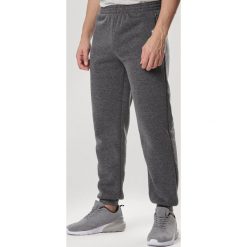 Szare Spodnie Wylineth. Szare spodnie męskie Born2be, xl, bez wzorów, z dresówki. Za 49,99 zł.