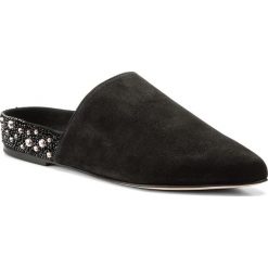 Klapki STUART WEITZMAN - Glittery XL17438 Black Luxe Suede. Czarne klapki damskie marki Stuart Weitzman, z aplikacjami, ze skóry, bez obcasa. W wyprzedaży za 1269,00 zł.