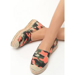 Pomarańczowe Espadryle Needed Me. Brązowe espadryle damskie marki Born2be, moro, na płaskiej podeszwie. Za 39,99 zł.