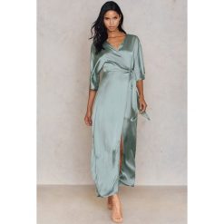 Sukienki: Hannalicious x NA-KD Kimonowa sukienka maxi – Green