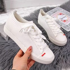Tenisówki damskie tekstylne białe Big Star FF274212 - biały. Białe trampki i tenisówki damskie BIG STAR, bez wzorów, bez zapięcia. Za 89,99 zł.