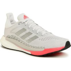 Buty adidas - Solar Glide 3 W FV7257 Dash Grey/Silver Metallic/Signal Pink. Szare buty sportowe damskie Adidas, bez wzorów, z tworzywa sztucznego, sportowe, do biegania. Za 599,00 zł.