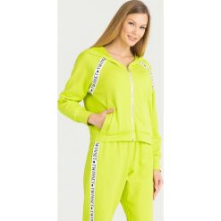 BLUZA U&B Twinset. Białe bluzy damskie Twinset U&B, s, bez wzorów, z elastanu, bez rękawów, z kapturem. Za 489,30 zł.