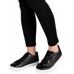 Buty sportowe damskie N/M R219 Czarne. Czarne buty sportowe damskie N/M, z aplikacjami, z tworzywa sztucznego, eleganckie, trekkingowe. Za 55,00 zł.
