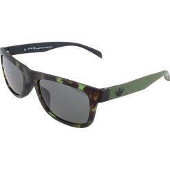 Okulary przeciwsłoneczne "AOR005 BA7006" w kolorze khaki. Brązowe okulary przeciwsłoneczne męskie marki Nike & adidas, z tworzywa sztucznego. W wyprzedaży za 179,95 zł.