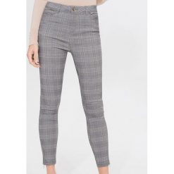 Spodnie skinny - Szary. Szare spodnie damskie Mohito, bez wzorów. Za 119,99 zł.
