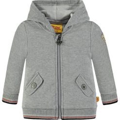 Bluza w kolorze szarym. Szare bluzy chłopięce rozpinane marki Steiff, z aplikacjami. W wyprzedaży za 107,95 zł.