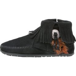 Botki damskie: Minnetonka CONCHO Botki kowbojki i motocyklowe black
