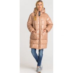 PŁASZCZ PIKOWANY PINKO. Brązowe kurtki damskie Pinko, bez wzorów, z materiału. Za 1489,00 zł.
