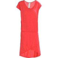 Sukienki: super.natural COMFORT DRESS Sukienka sportowa clove red