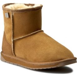 Buty EMU AUSTRALIA - Platinum Stinger Mini WP10003 Chestnut. Pomarańczowe kozaki damskie EMU Australia, ze skóry, klasyczne, bez zapięcia. W wyprzedaży za 429,00 zł.