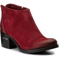 Botki CARINII - B3016 I39-000-PSK-861. Czerwone buty zimowe damskie Carinii, z materiału, na obcasie. W wyprzedaży za 209,00 zł.