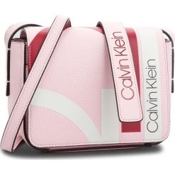 Torebka CALVIN KLEIN - Ck Base Small Crossbody Print K60K604665 629. Czerwone listonoszki damskie marki Calvin Klein, ze skóry ekologicznej. Za 349,00 zł.