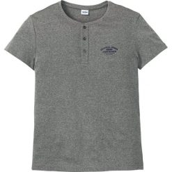 T-shirt w prążek bonprix szary melanż. Szare t-shirty męskie bonprix, s, z nadrukiem, bez kołnierzyka. Za 21,99 zł.