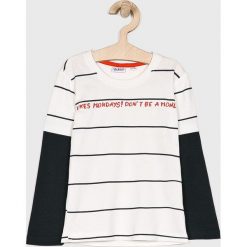 Blukids - Longsleeve dziecięcy 98-134 cm. Białe t-shirty chłopięce Blukids, z nadrukiem, z bawełny, z długim rękawem. W wyprzedaży za 19,90 zł.