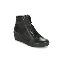 Buty Gabor PUNAI. Czarne trampki i tenisówki damskie marki Gabor, bez wzorów, bez zapięcia. Za 495,20 zł.