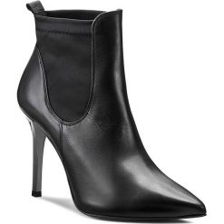 Botki GINO ROSSI - Salemi DBG612-M09-09SS-9999-0 99/99. Czarne botki damskie na obcasie Gino Rossi, z materiału. W wyprzedaży za 399,00 zł.