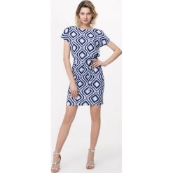Granatowa Sukienka Powered. Szare sukienki damskie Born2be, xl, w paski, bez kołnierzyka, bez rękawów, mini. Za 59,99 zł.