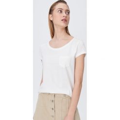 Koszulka z kieszenią -. Koszulki damskie Sinsay, xl, bez wzorów, bez kołnierzyka, bez rękawów. W wyprzedaży za 15,99 zł.