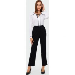 Eleganckie spodnie w kant. Spodnie damskie Greenpoint, z elastanu. Za 139,99 zł.