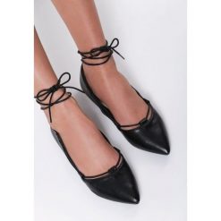 Czarne Balerinki Edge Of Glory. Czarne baleriny damskie Renee, bez wzorów, bez obcasa. Za 39,99 zł.