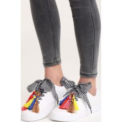 Buty sportowe damskie: Białe Buty Sportowe Sweet Fantasy