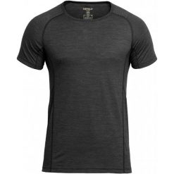 Devold Męski T-Shirt Anthracite S. Czarne koszulki męskie termoaktywne marki Devold, s, bez wzorów, z wełny, sportowe, bez kołnierzyka, krótkie. Za 335,00 zł.