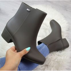 Kalosze damskie na rzep khaki Zaxy Close Boot Ad - khaki. Brązowe kalosze damskie Zaxy, bez wzorów. Za 120,00 zł.