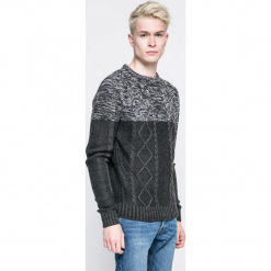 Brave Soul - Sweter. Szare swetry klasyczne męskie marki Brave Soul, l, z dzianiny, z okrągłym kołnierzem. W wyprzedaży za 49,90 zł.