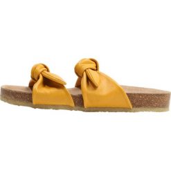 Klapki damskie: ANGULUS Klapki yellow