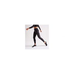 Legginsy fitness kardio damskie 900 czarne. Czarne legginsy sportowe damskie DOMYOS, s, w paski, z elastanu, na fitness i siłownię. Za 99,99 zł.